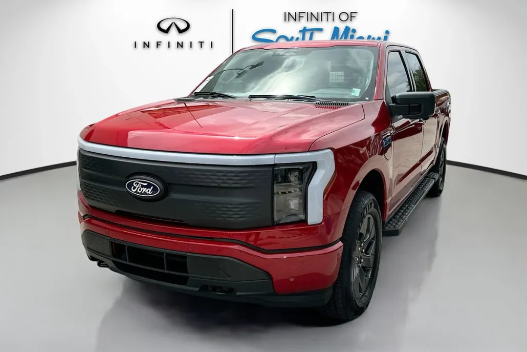 2025 Ford F-150 Lightning photo 1