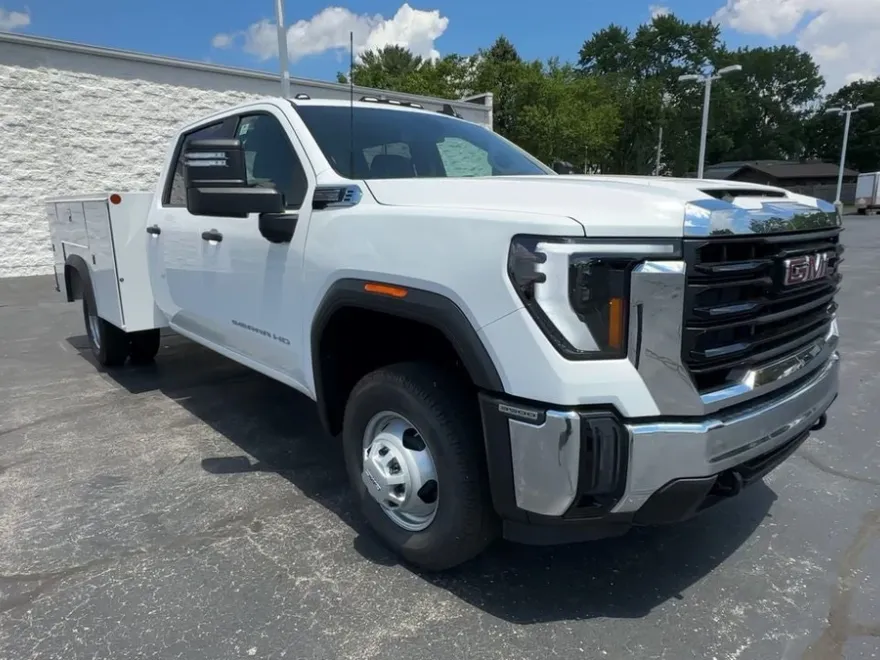 2025 Gmc Sierra 3500 HD Pro photo 1