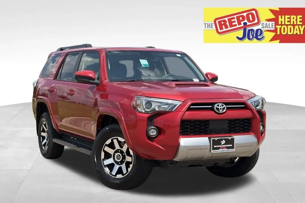 2024 Toyota 4Runner TRD photo 1