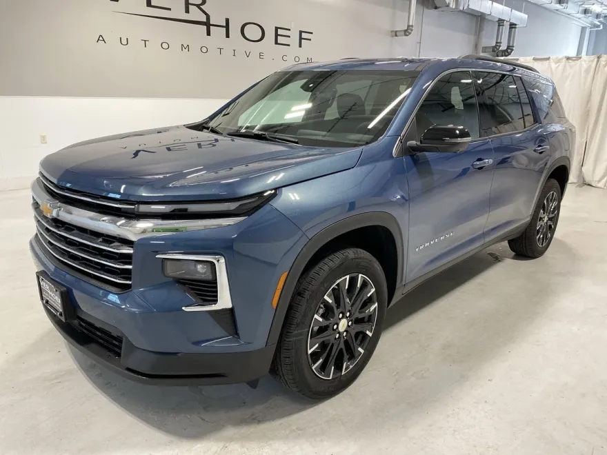2026 Chevrolet Traverse photo 1
