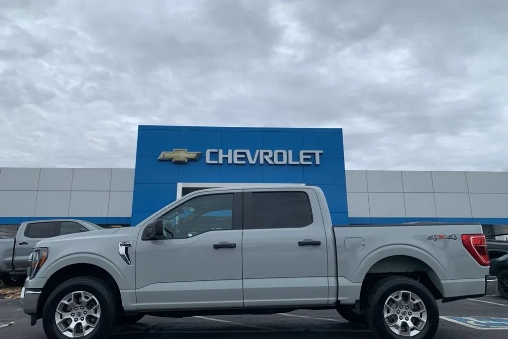 2023 Ford F-150 XLT photo 1