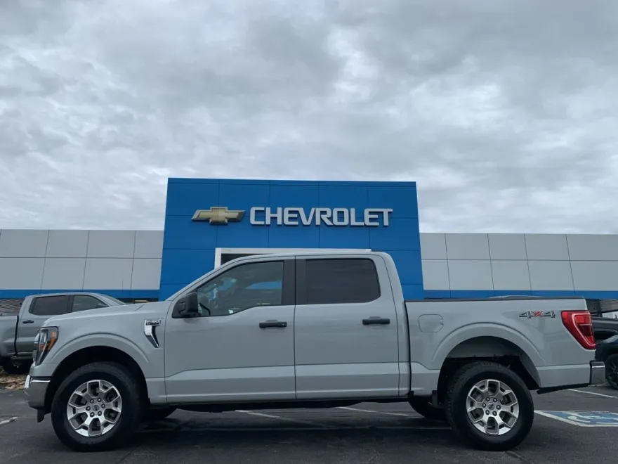 2023 Ford F-150 XLT photo 1