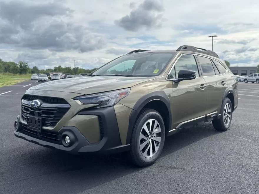 2024 Subaru Outback Premium photo 1