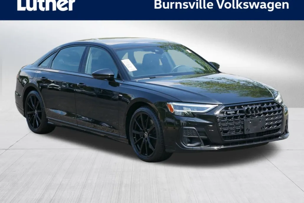 2022 Audi A8 L Quattro photo 1