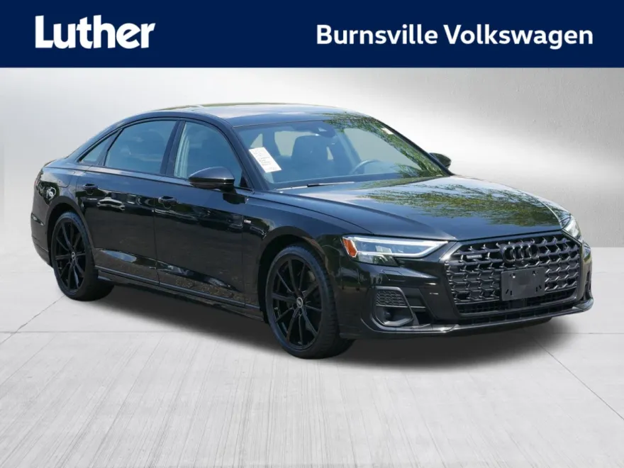 2022 Audi A8 L Quattro photo 1
