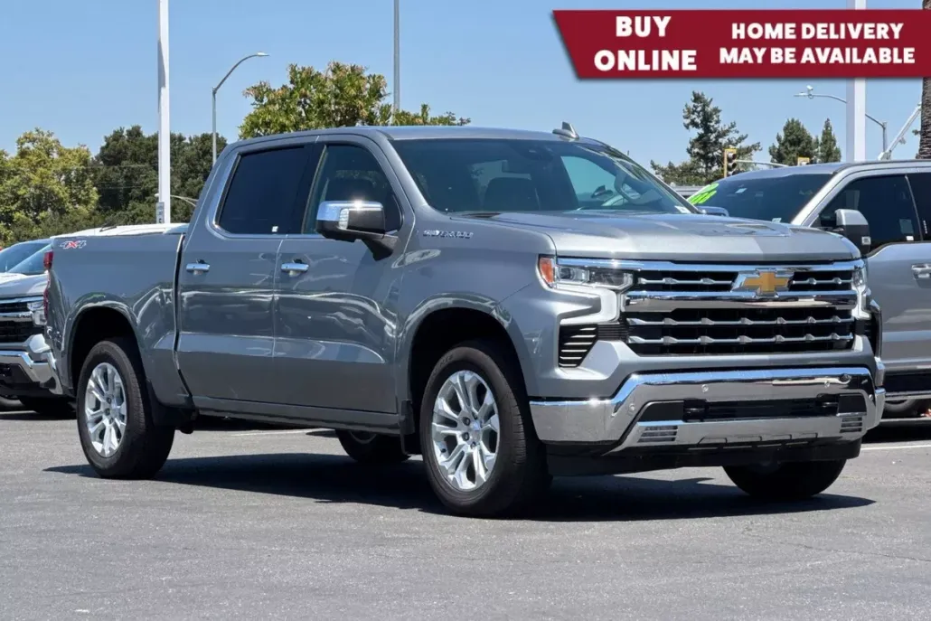 2023 Chevrolet Silverado 1500 LTZ photo 1