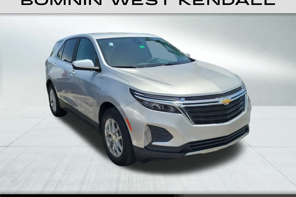 2022 Chevrolet Equinox LT photo 1
