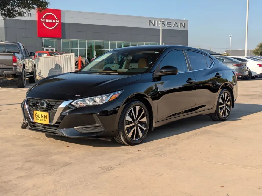2023 Nissan Sentra SV photo 1