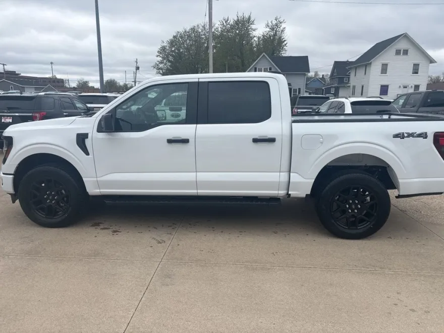 2025 Ford F-150 STX photo 1