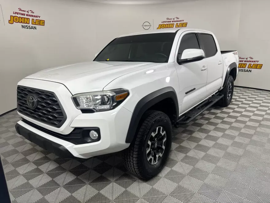 2021 Toyota Tacoma 4x4 TRD photo 1