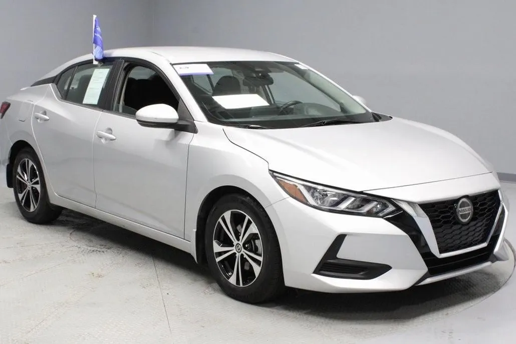 2020 Nissan Sentra SV photo 1