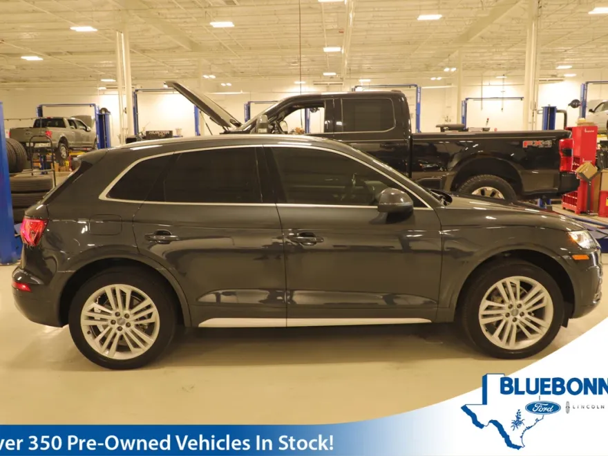2018 Audi Q5 Premium Plus photo 1