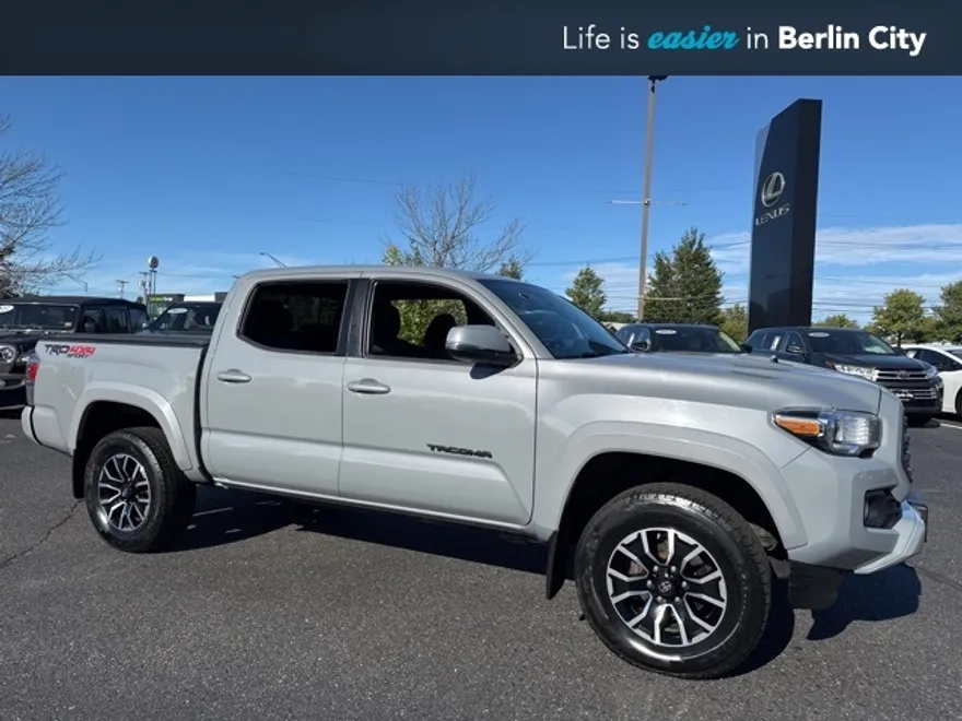 2020 Toyota Tacoma TRD Sport photo 1