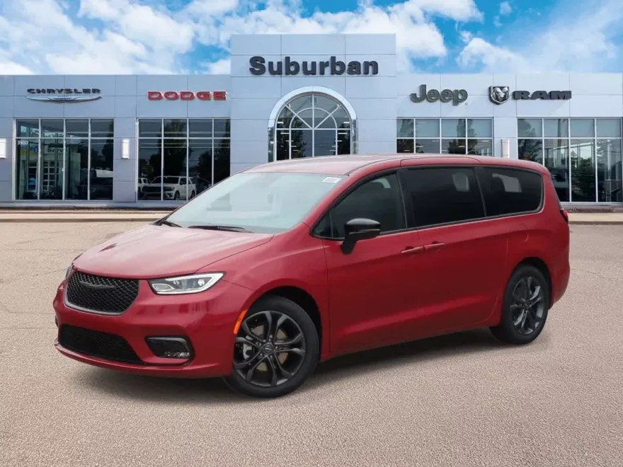 2026 Chrysler Pacifica photo 1