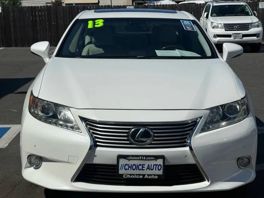 2013 Lexus ES 350 photo 1