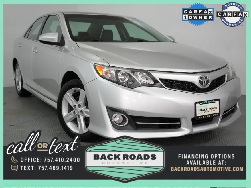 2014 Toyota Camry photo 1
