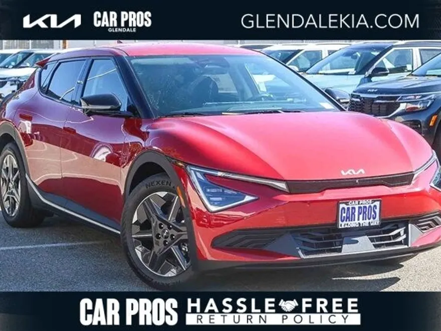 2025 Kia EV6 Light photo 1