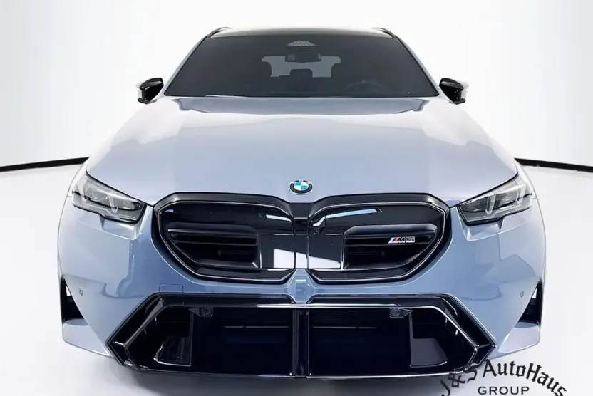 2025 Bmw M5 5 Touring Sedan photo 1