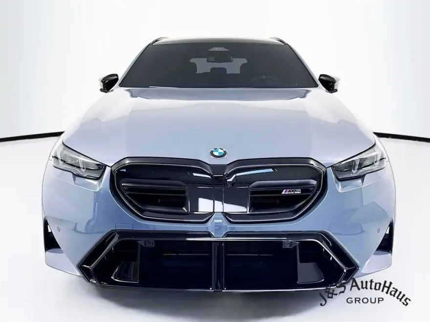 2025 Bmw M5 5 Touring Sedan photo 1