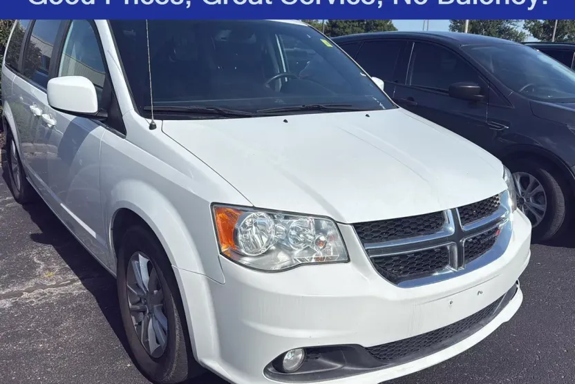 2019 Dodge Grand Caravan SXT photo 1