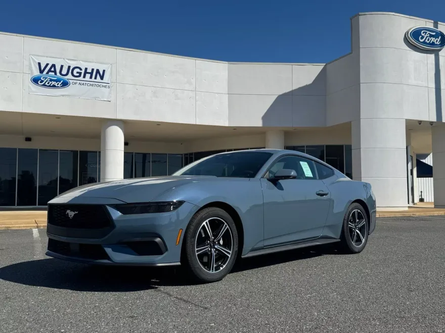2025 Ford Mustang EcoBoost photo 1