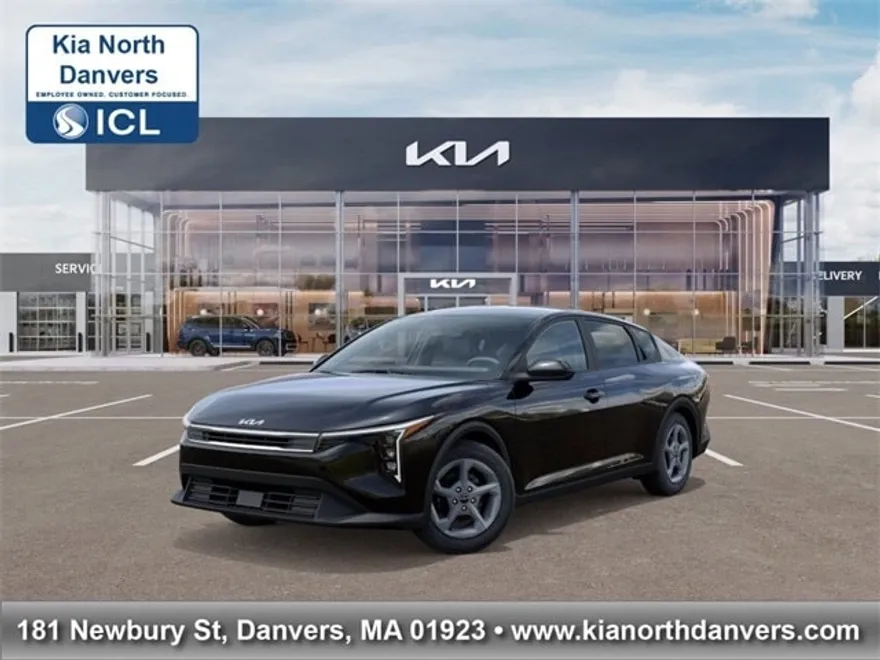 2025 Kia K4 LXS photo 1