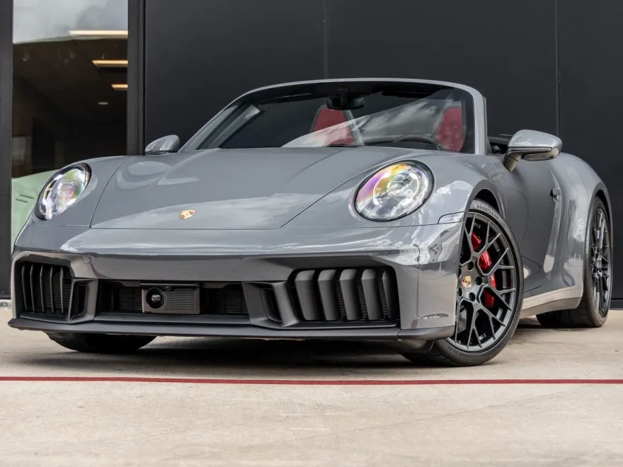 2025 Porsche 911 4 GTS Cabriolet photo 1