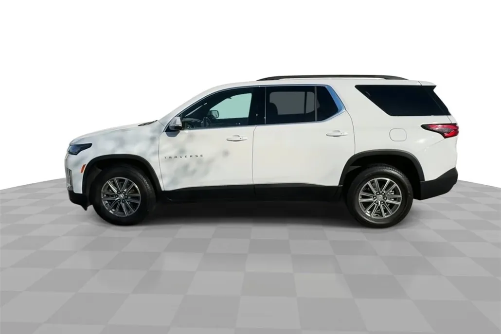 2023 Chevrolet Traverse Cloth photo 1