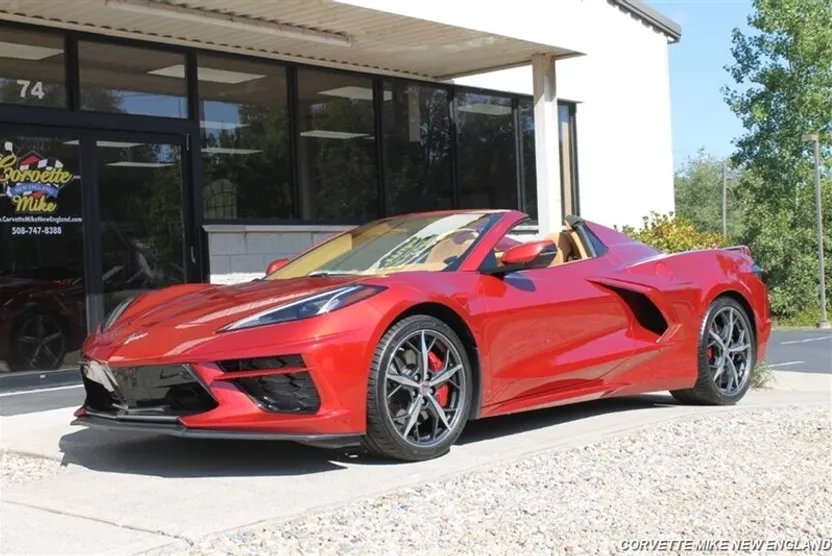 2021 Chevrolet Corvette Stingray Convertible photo 1