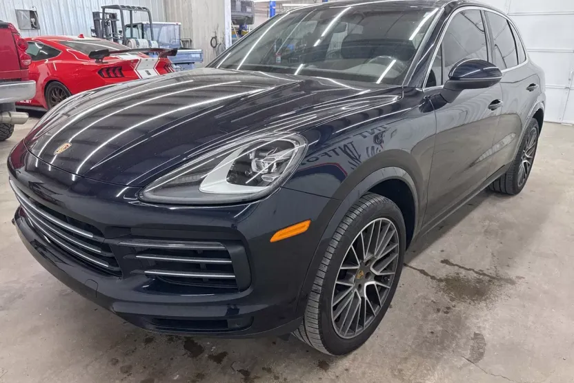 2020 Porsche Cayenne Base photo 1