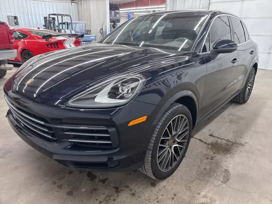 2020 Porsche Cayenne Base photo 1