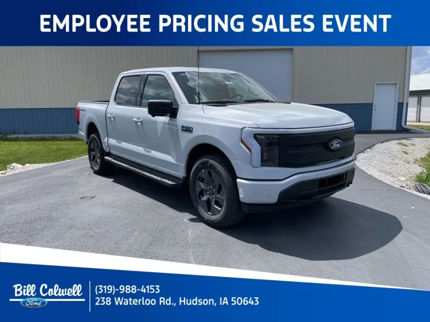 2025 Ford F-150 Lightning photo 1