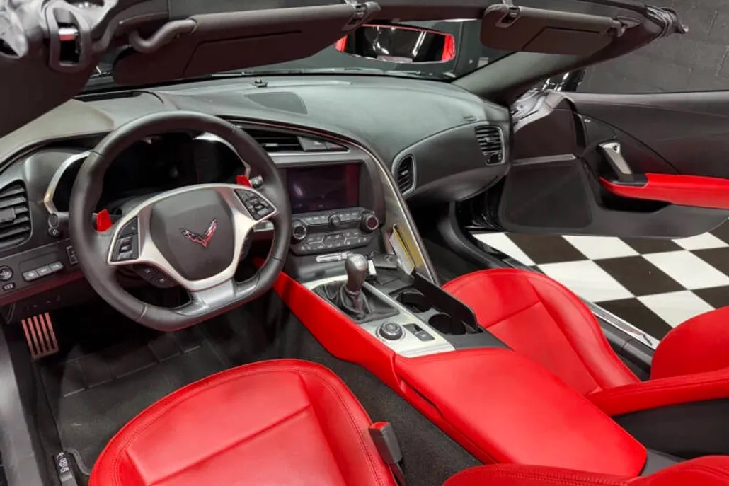2017 Chevrolet Corvette Grand Sport Convertible 2LT photo 1