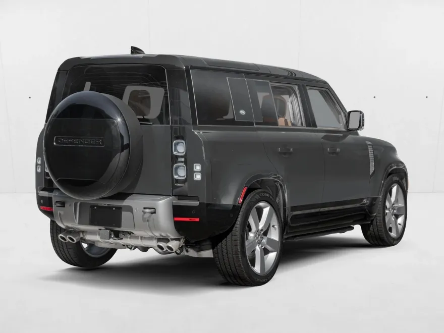 2025 Land Rover Defender 110 V8 photo 1