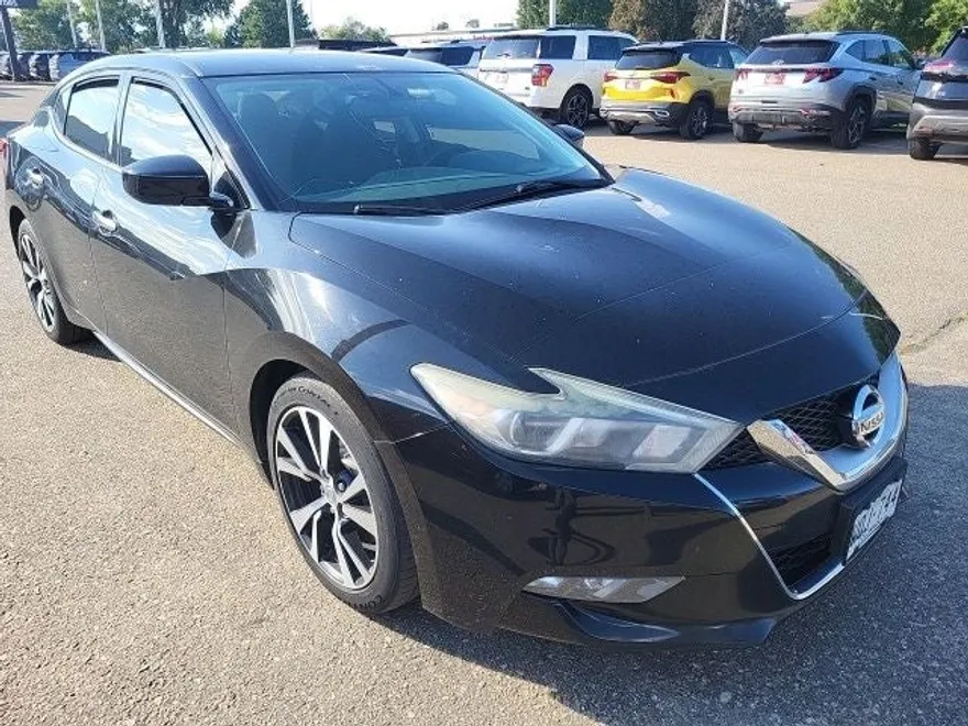 2016 Nissan Maxima S photo 1