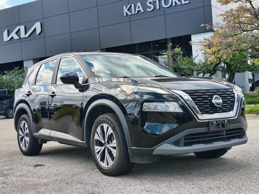 2023 Nissan Rogue SV photo 1