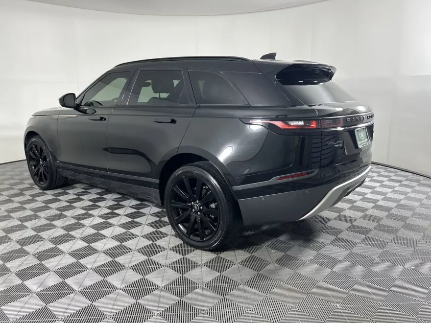 2019 Land Rover Range Rover Velar R-Dynamic SE photo 1