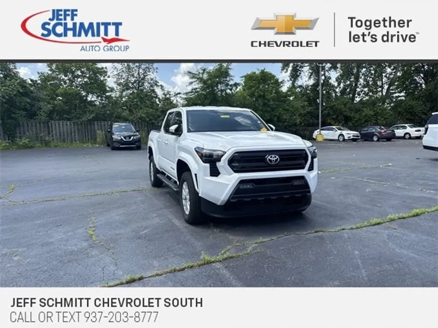 2024 Toyota Tacoma SR5 photo 1