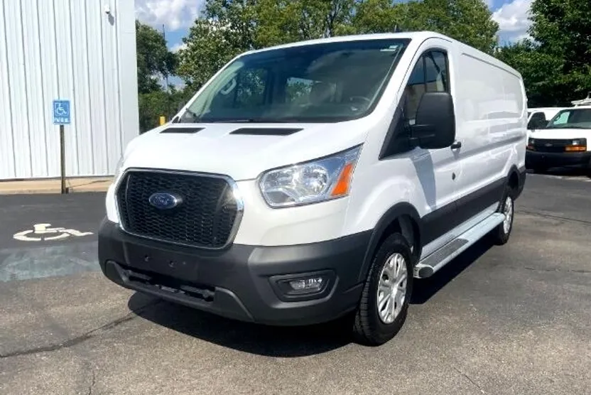 2021 Ford Transit Cargo Van photo 1