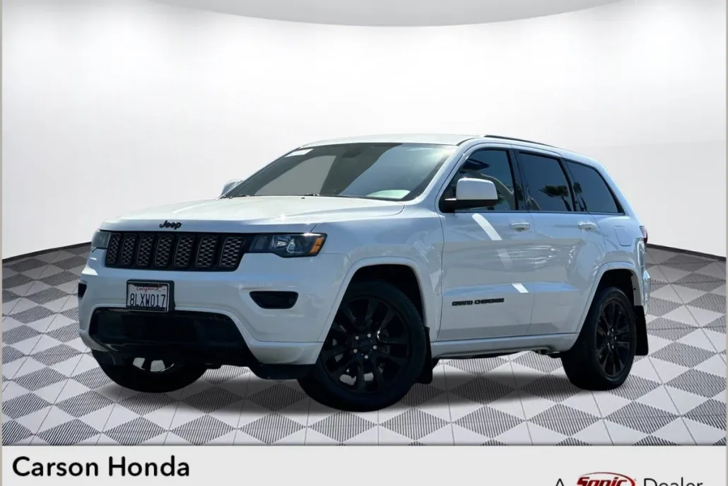 2019 Jeep Grand Cherokee Altitude photo 1