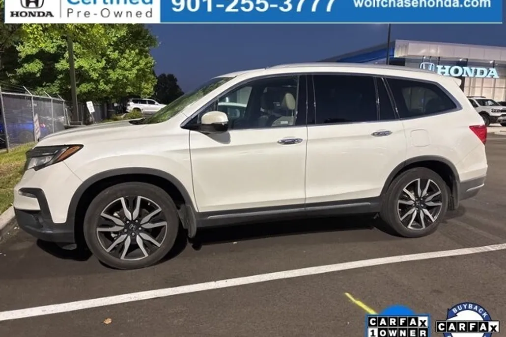 2022 Honda Pilot Touring photo 1
