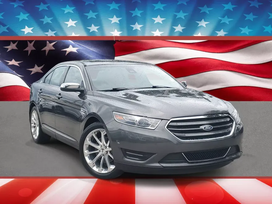 2018 Ford Taurus Limited photo 1