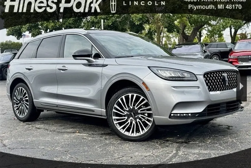 2021 Lincoln Corsair Grand Touring photo 1