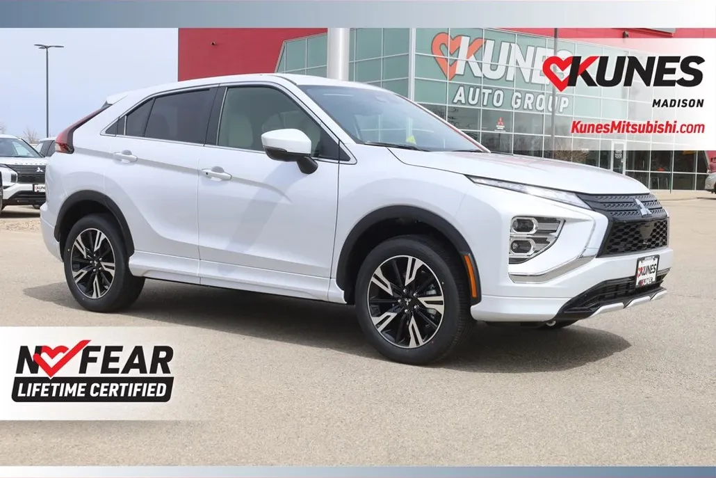 2025 Mitsubishi Eclipse Cross SEL photo 1