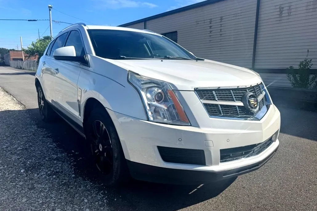 2011 Cadillac SRX Luxury photo 1