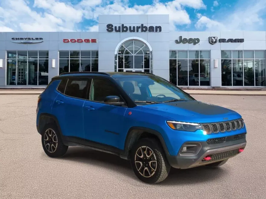 2024 Jeep Compass Trailhawk photo 1