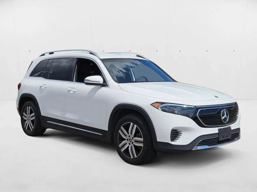 2023 Mercedes Benz EQB 250+ photo 1