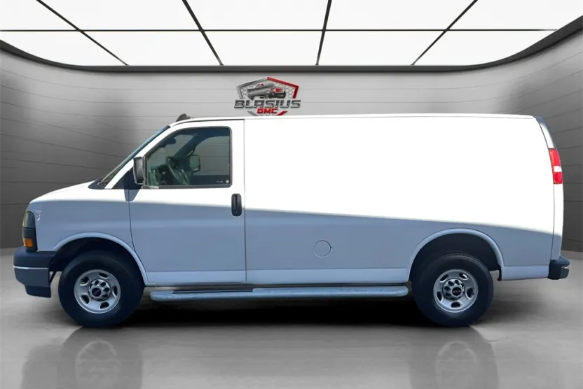 2023 Gmc Savana 2500 Cargo photo 1