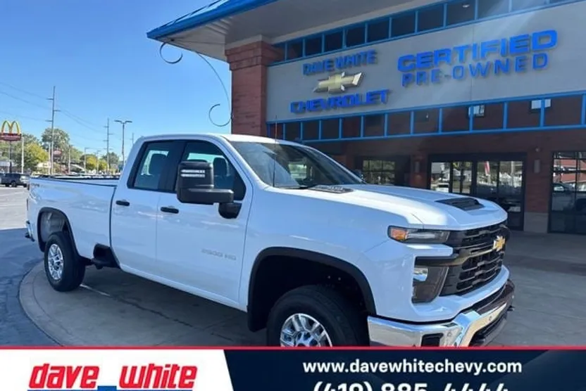 2025 Chevrolet Silverado 2500HD photo 1
