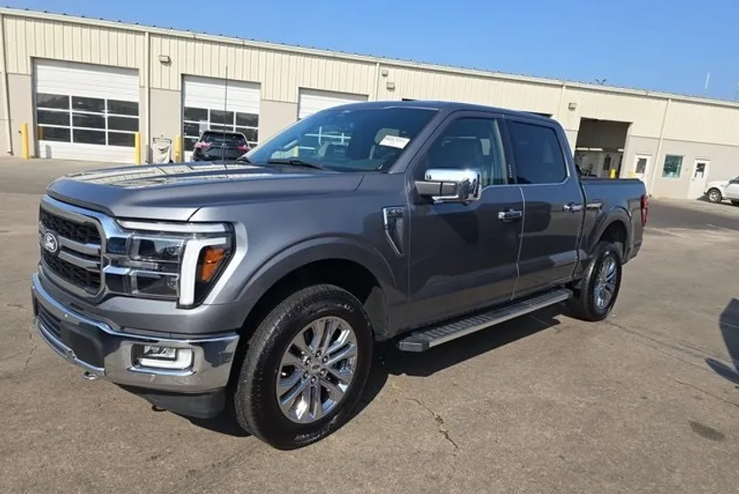 2024 Ford F-150 Lariat photo 1